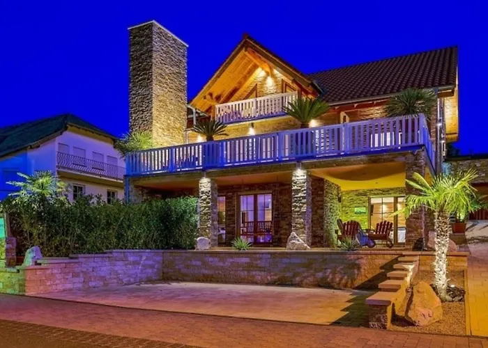 Luxus 5 Sterne - Seenaehe Schalkenmehren